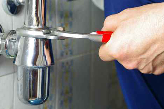 Wasserhahn installieren Kundendienst 3